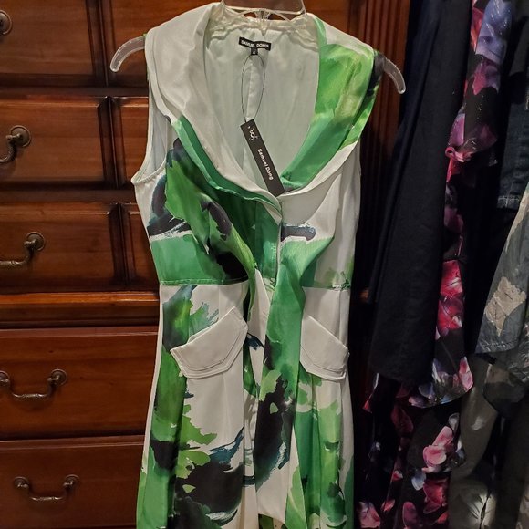 Samuel Dong Dresses & Skirts - COPY - MUST GO! NWT Samuel Dong Sleeveless Green White Triple Wire Collar Bubbl…